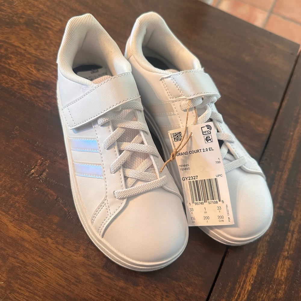 NWT Adidas Kids White and Iridescent Sneakers size 1.5